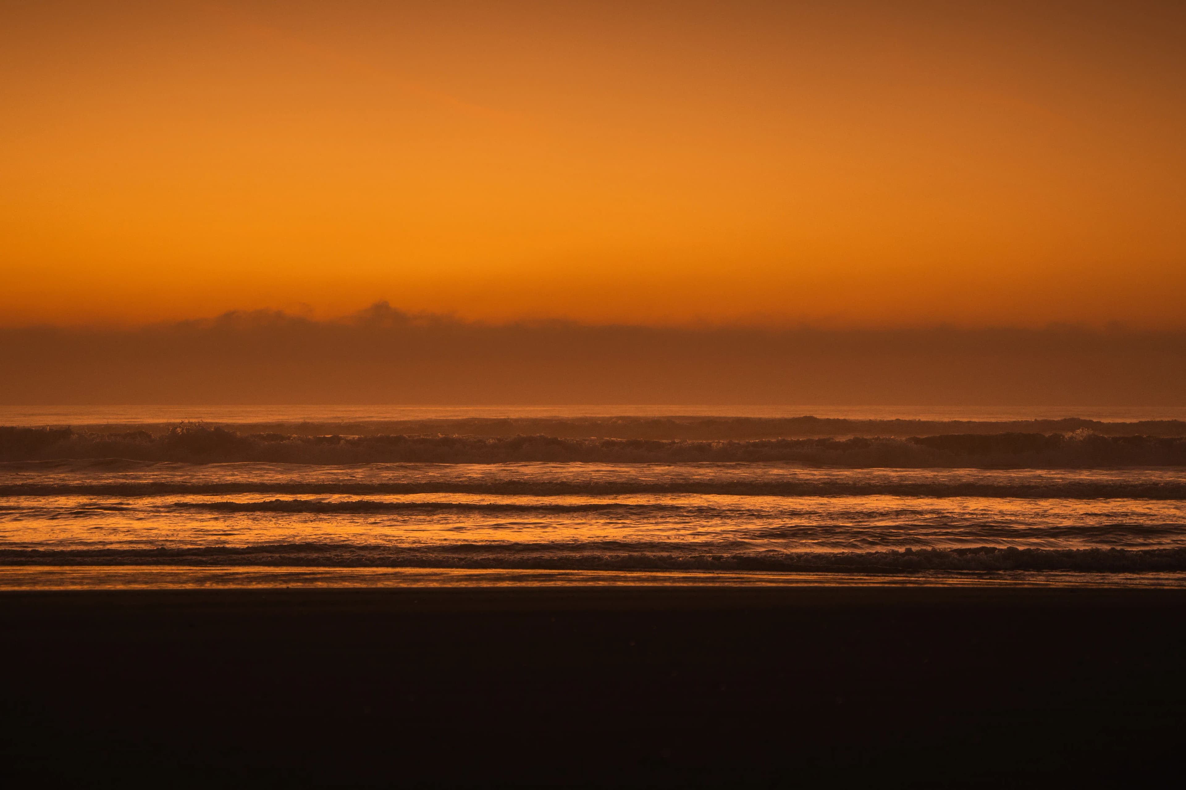 AION Coastal Retreat gallery image 4 of 23