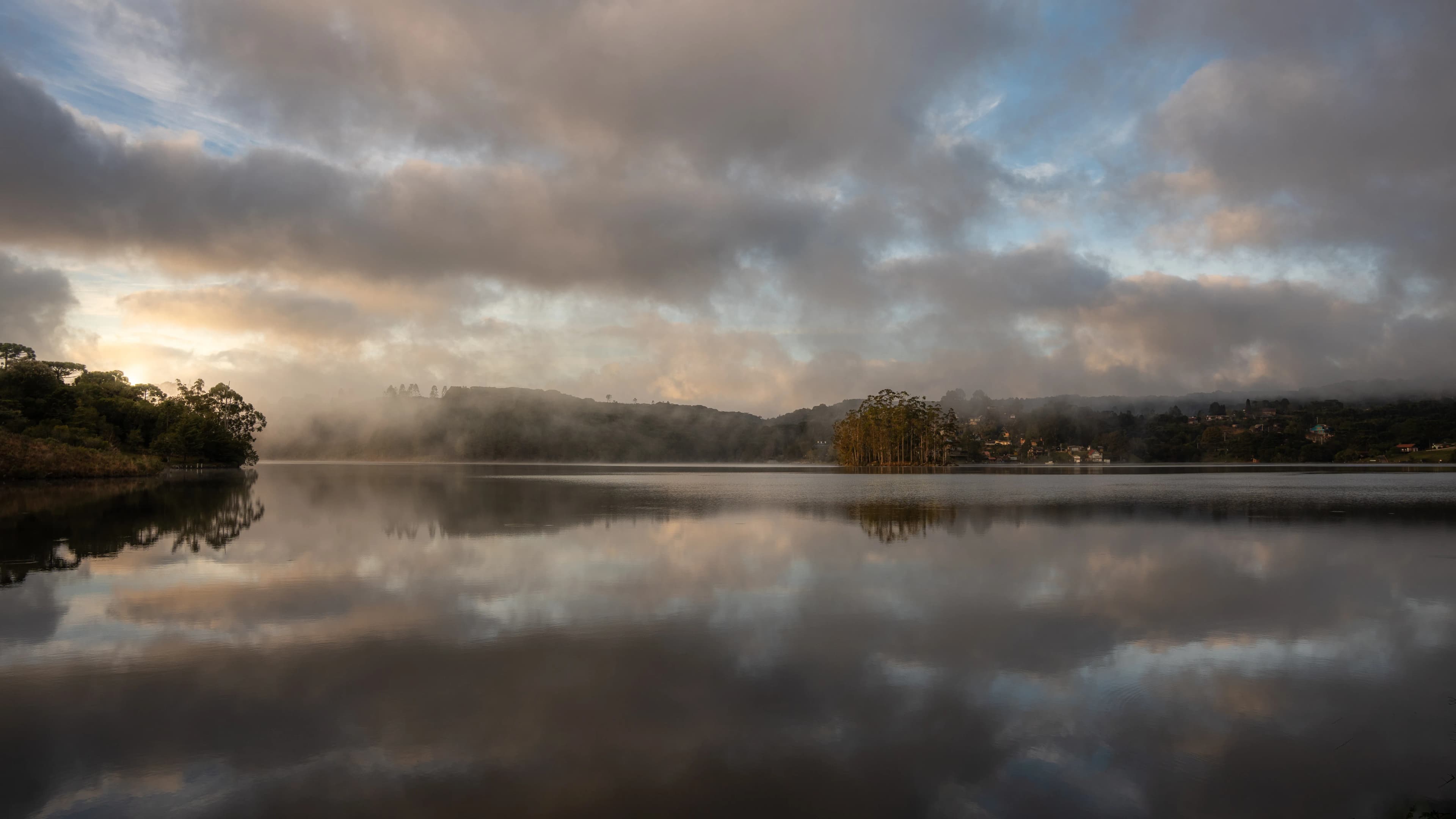 AION Coastal Retreat gallery image 11 of 23