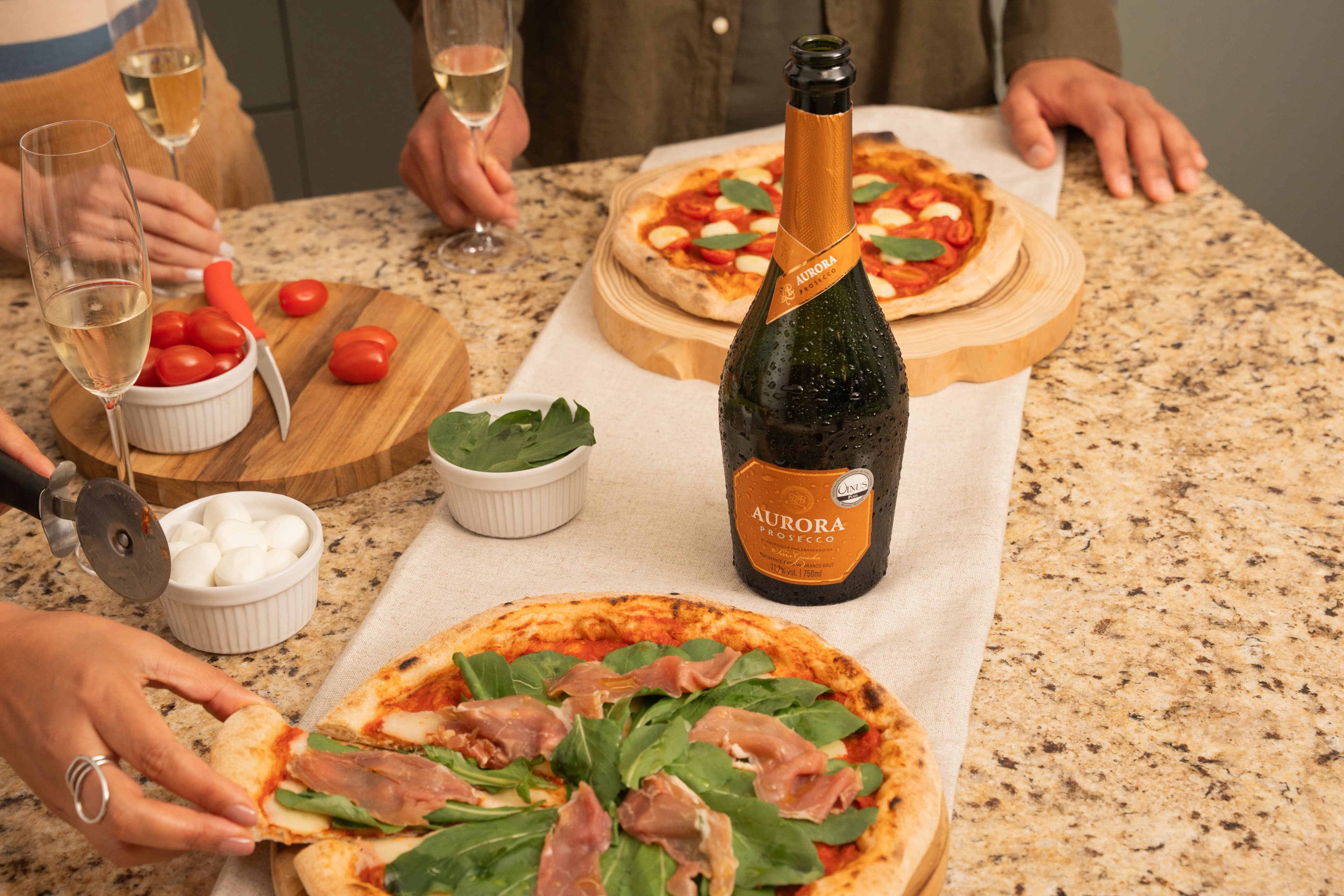 Aurora Selecao gallery image 3 of 54